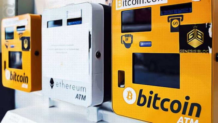 仮想通貨ATM、世界で「5,000台」を突破｜日本の設置場所・台数は？