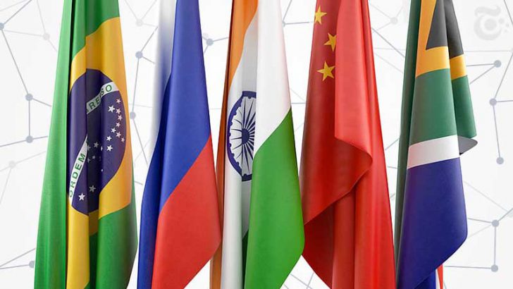 共通仮想通貨で「米ドル依存」に対処｜BRICS、新たな決済システムについて協議