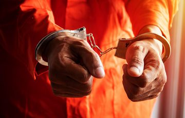 ロシア警察「仮想通貨の違法マイニング」で容疑者を拘束