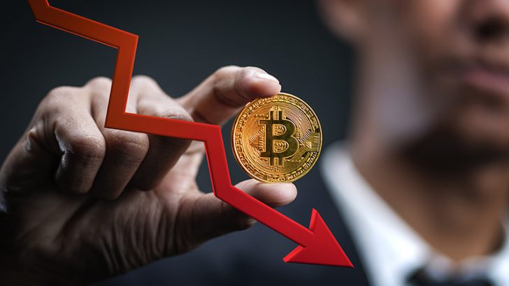 ビットコイン価格「300万円」まで下落｜著名投資家が予想する今後の動きは？