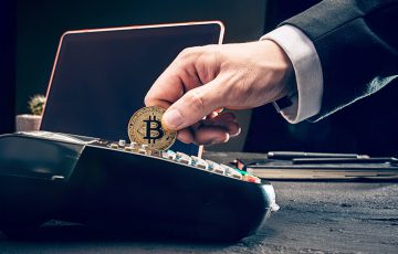 OLB Group：決済基盤で「仮想通貨決済」に対応｜8,500店以上でBTCなどが利用可能に