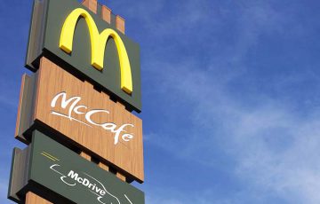 スイス・ルガーノ市のマクドナルド「仮想通貨決済」に対応｜BTCなど3銘柄