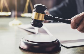 米SEC：Coinbaseに対して「訴訟の可能性」を警告｜証券法違反の疑いで